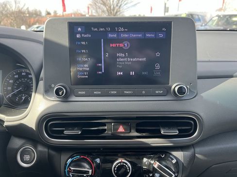 Used 2023 Hyundai Kona SEL w/ Winter Weather Package image 18