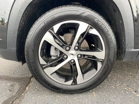 Certified 2024 Chevrolet Trax RS w/ Driver Confidence Package FWD image 22