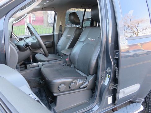 Used 2012 Nissan Xterra PRO-4X w/ Pro-4x Leather Pkg image 10