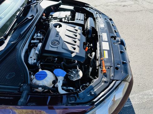 Used 2013 Volkswagen Passat TDI SEL Premium image 34