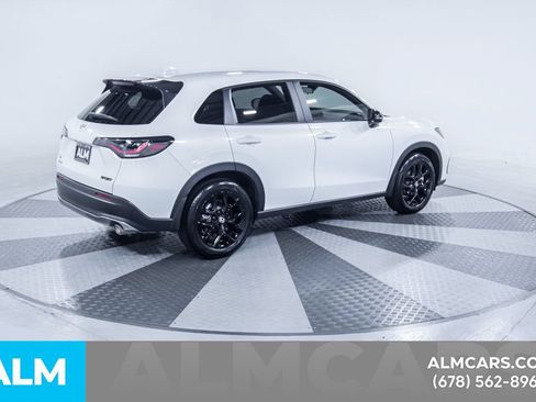 Used 2025 Honda HR-V Sport image 10