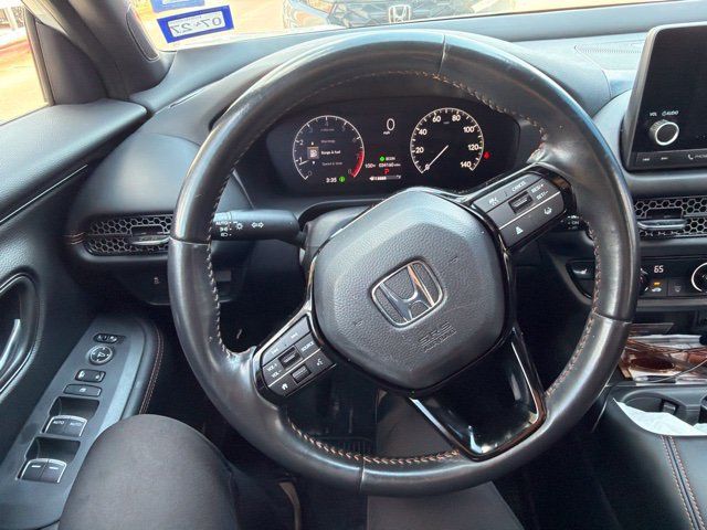 Certified 2025 Honda HR-V Sport image 15