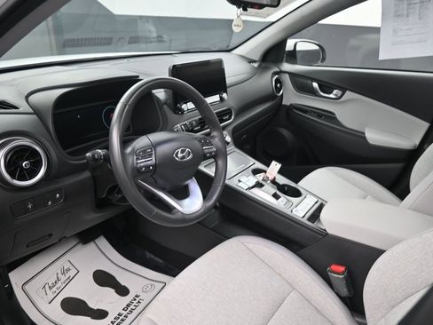 Used 2023 Hyundai Kona SEL image 30