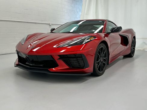 Used 2025 Chevrolet Corvette Stingray Coupe w/ Battery Protection Package RWD image 4