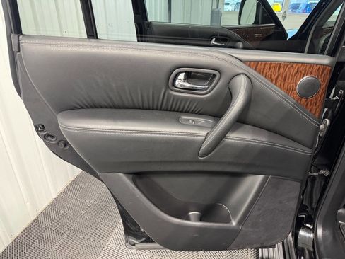 Used 2019 Nissan Armada SL w/ Premium Package image 16