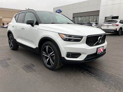 Used 2021 Volvo XC40 T5 R-Design