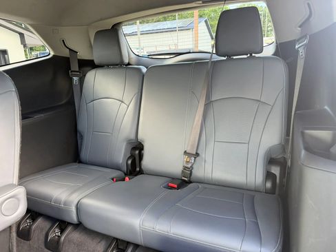 Used 2019 Buick Enclave Essence FWD image 40