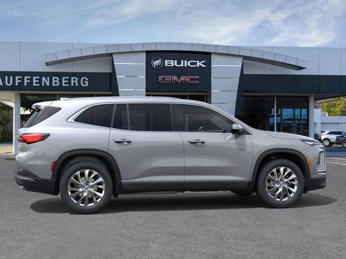 New 2026 Buick Enclave Preferred w/ Super Cruise Package FWD image 33