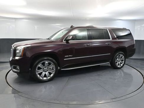 Used 2017 GMC Yukon XL Denali w/ Open Road Package image 12