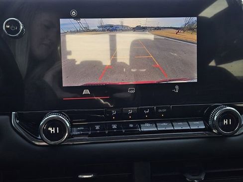 Used 2024 GMC Canyon Elevation w/ Convenience Package image 17