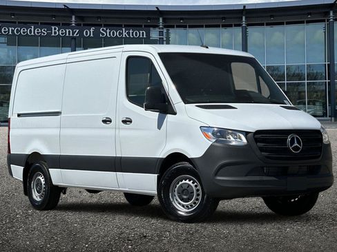 New 2026 Mercedes-Benz Sprinter 2500 image 2