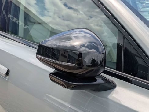 Certified 2025 Volvo EX90 Ultra AWD/4WD image 12