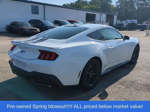 Used 2024 Ford Mustang GT RWD image 4
