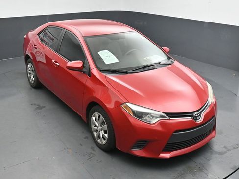 Used 2016 Toyota Corolla LE FWD image 10
