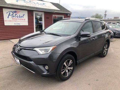 Used 2016 Toyota RAV4 XLE AWD/4WD image 1
