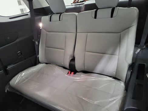 New 2026 Ford Explorer Active w/ Active Comfort Package image 12