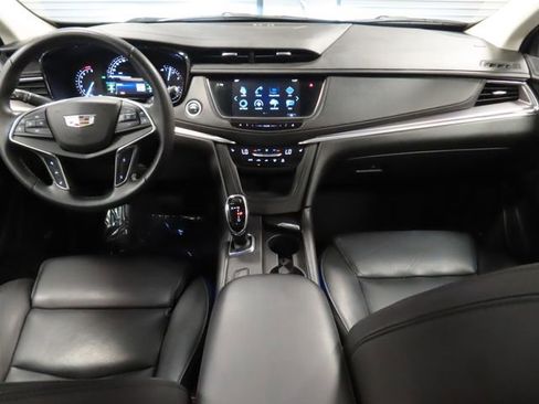 Used 2017 Cadillac XT5 Luxury w/ Driver Awareness Package FWD image 24