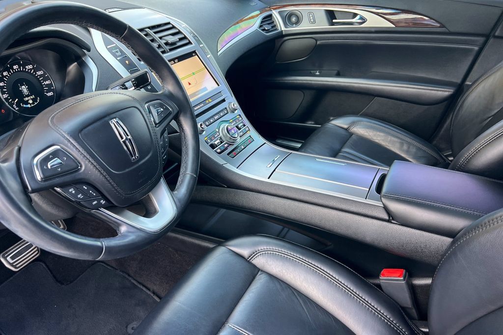 Used 2019 Lincoln MKZ Reserve w/ Reserve Plus Package FWD image 13