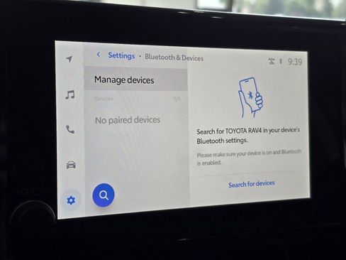 Used 2024 Toyota RAV4 XLE AWD/4WD image 4