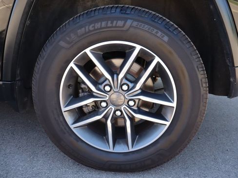 Used 2020 Jeep Grand Cherokee Limited AWD/4WD image 42