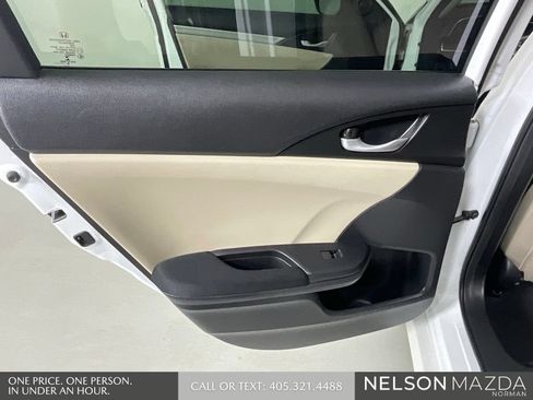 Used 2019 Honda Civic EX image 18
