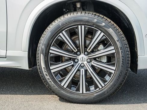 Used 2023 Volvo XC90 B6 Plus w/ Protection Package image 18