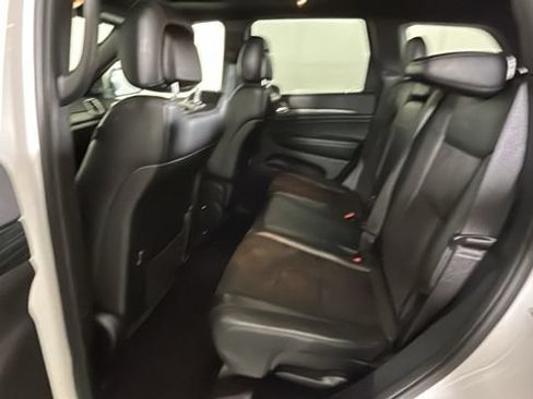 Used 2020 Jeep Grand Cherokee Altitude AWD/4WD image 26