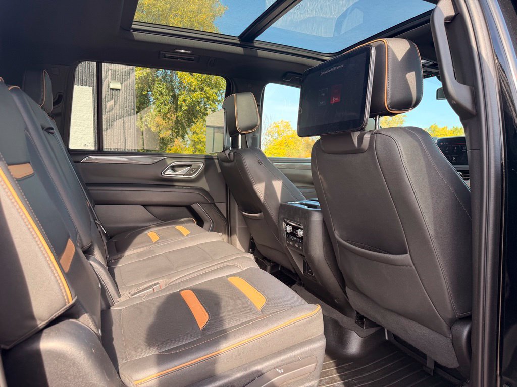 Used 2023 GMC Yukon XL AT4 w/ AT4 Premium Plus Package AWD/4WD image 31