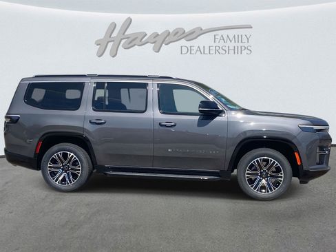 New 2026 Jeep Grand Wagoneer 4WD image 3