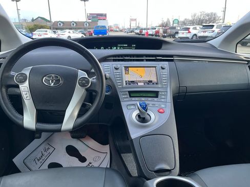 Used 2014 Toyota Prius Four image 15