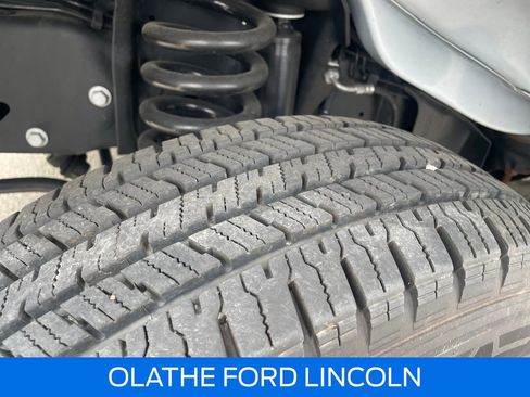 Used 2025 Ford E-450 and Econoline 450 Super Duty w/ Power Equipment Group image 16