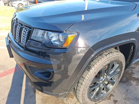 Used 2020 Jeep Grand Cherokee Altitude image 10