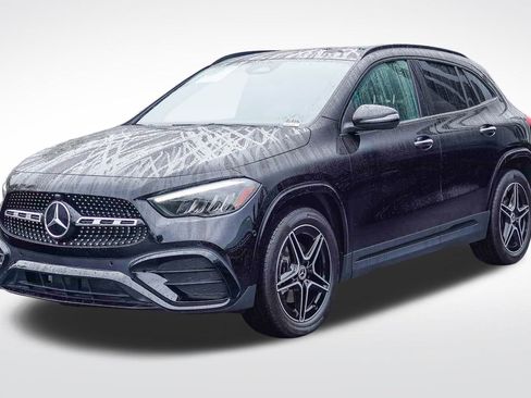 Certified 2025 Mercedes-Benz GLA 250 image 3