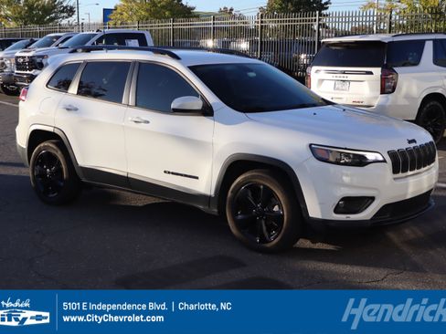 Used 2020 Jeep Cherokee Latitude Plus image 1