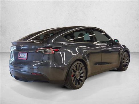 Used 2024 Tesla Model Y Performance AWD/4WD image 5