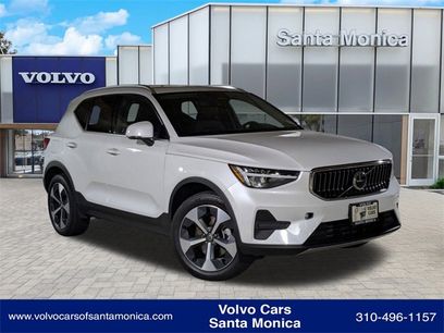New 2025 Volvo XC40 B5 Core w/ Protection Package Premier