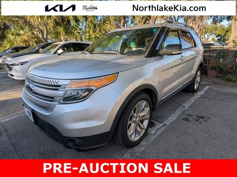 Used 2014 Ford Explorer XLT w/ Equipment Group 202A image 4