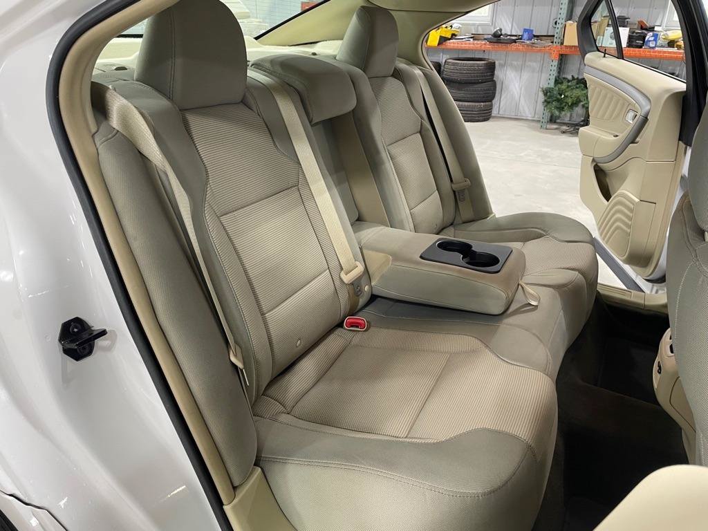Used 2014 Ford Taurus SEL w/ Equipment Group 201A FWD image 19
