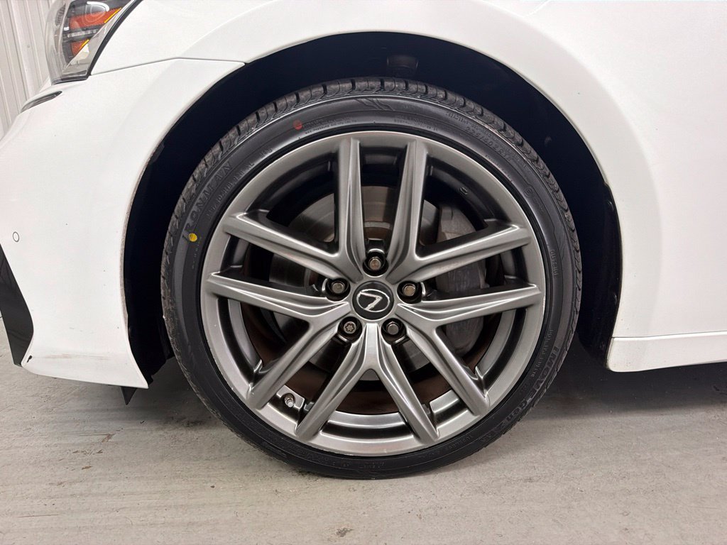 Used 2020 Lexus IS 350 F Sport w/ F Sport Package RWD image 10