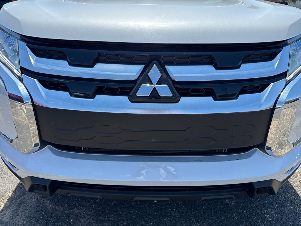 New 2027 Mitsubishi Outlander Sport SE FWD image 43