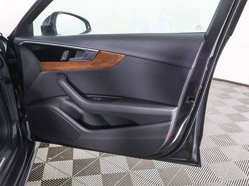 Used 2023 Audi A4 2.0T Premium image 24