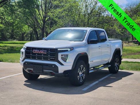 Used 2023 GMC Canyon AT4 image 3