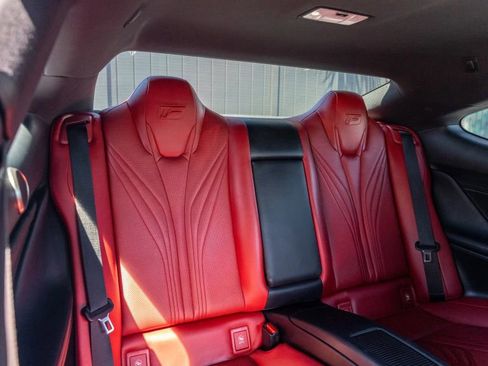 Used 2016 Lexus RC F image 21
