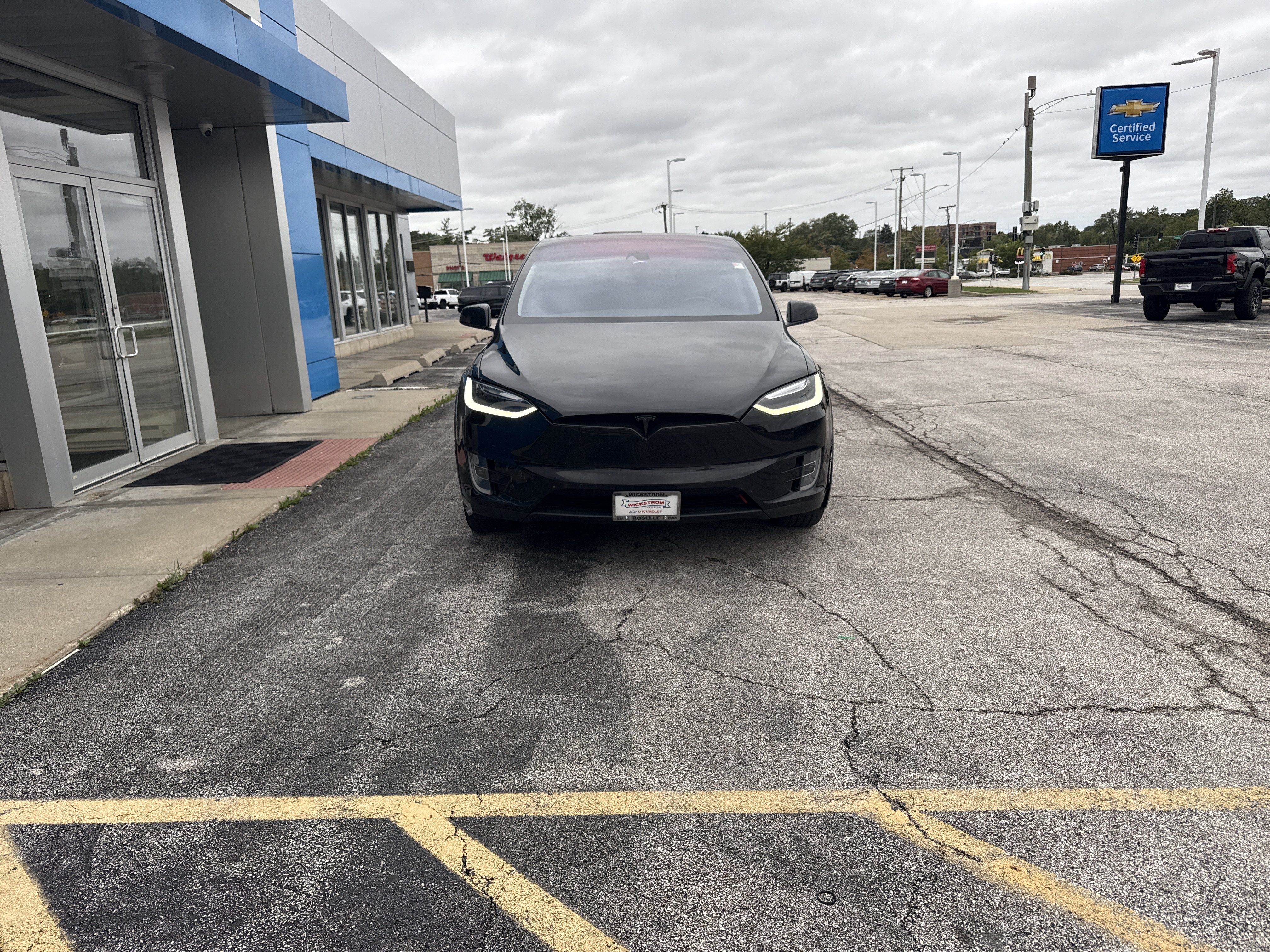 Used 2016 Tesla Model X 90D AWD/4WD image 3