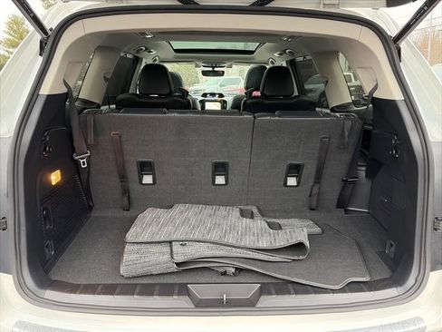 Used 2022 Subaru Ascent Limited w/ Technology Package image 39