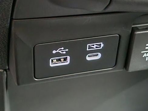 New 2026 Honda Odyssey Touring image 21