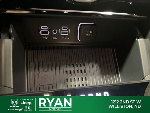 New 2026 Jeep Grand Cherokee Altitude AWD/4WD image 30