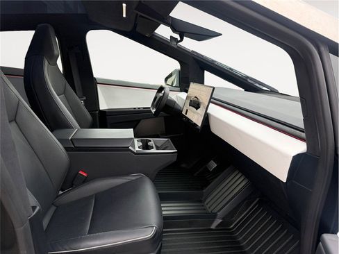 Used 2024 Tesla Cybertruck AWD Crew Cab image 16