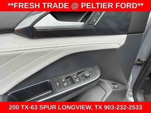Used 2024 Volkswagen Taos SEL AWD/4WD image 6