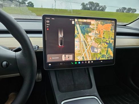 Used 2023 Tesla Model 3 Performance AWD/4WD image 17